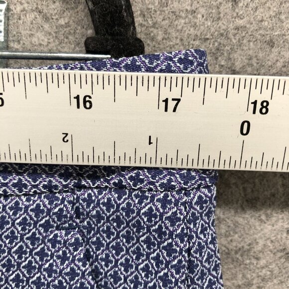 Banana Republic Tailored Shorts Womens Size 10 Blue Diamond Printed Flat Front - Picture 5 of 11